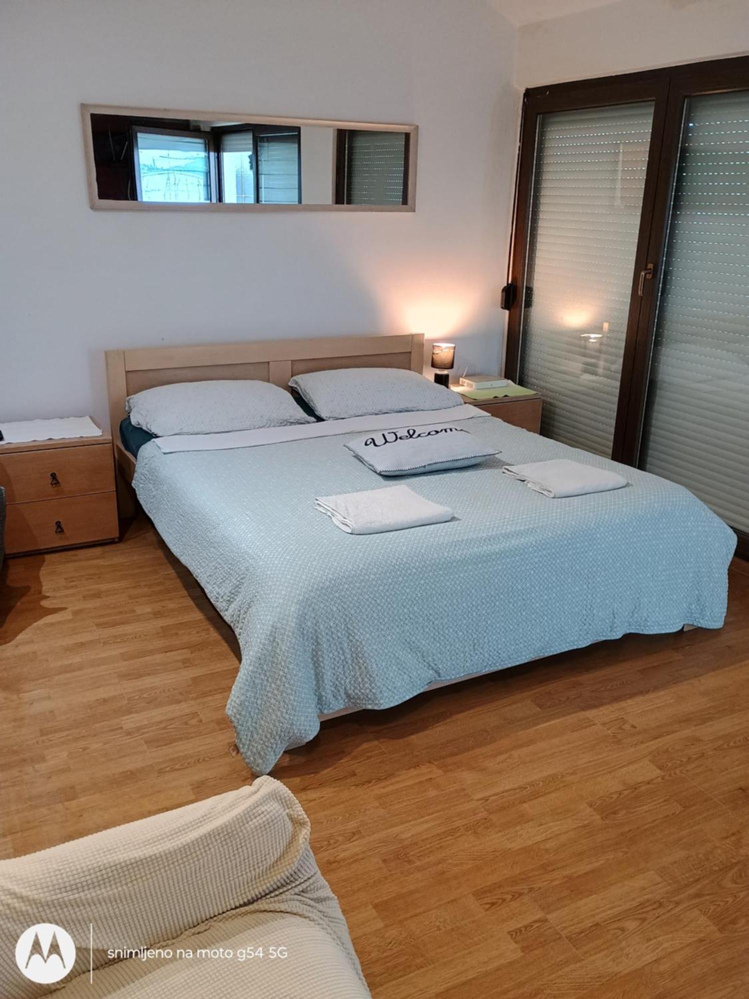 Hostel Lega House Osijek Exteriör bild