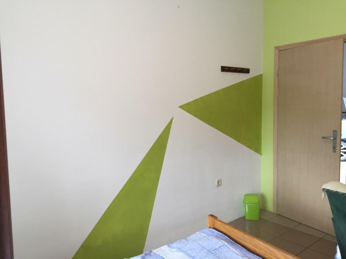 Hostel Lega House Osijek Exteriör bild